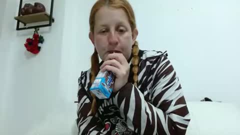 Snapshot of viioletamora chatting on 01/27/25, 05:58 Violeta online show from 01/27/25, 05:58