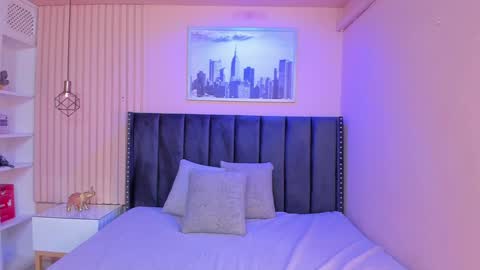 Viiolett online show from 01/22/25, 08:28