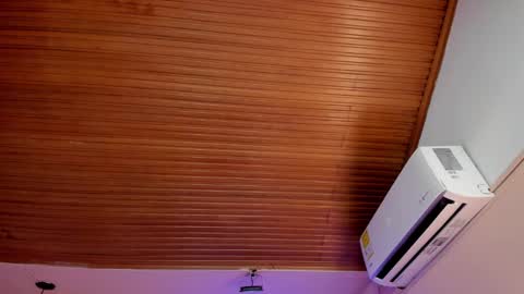 Viiolett online show from 09/10/25, 07:36