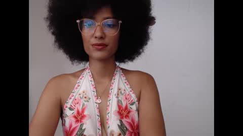 viiolettaaa online show from 05/09/26, 09:53