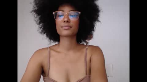 viiolettaaa online show from 05/29/26, 09:46