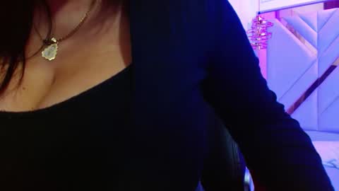 viioleta online show from 03/18/26, 12:19