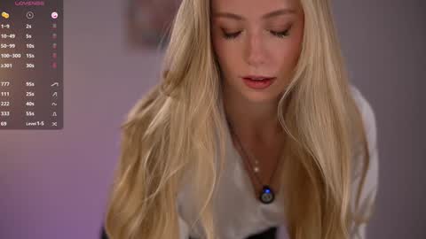 vika54784 online show from 12/01/25, 01:21