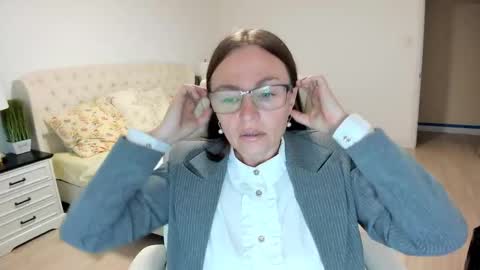 Snapshot of vika7333 chatting on 09/23/25, 11:13 Ukrainian-woman online show from 09/23/25, 11:13