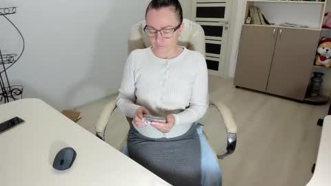 Ukrainian-woman online show from 11/21/25, 06:12