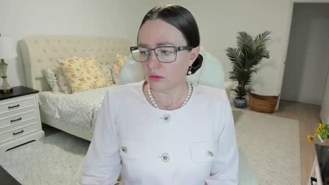 Ukrainian-woman online show from 03/25/26, 11:38