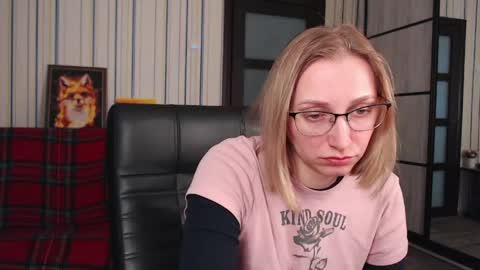 Vika online show from 05/01/26, 04:50