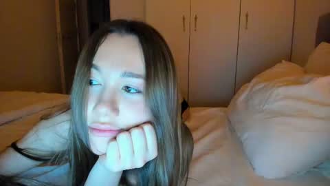 Snapshot of vikawels chatting on 06/12/26, 10:08 Vika online show from 06/12/26, 10:08