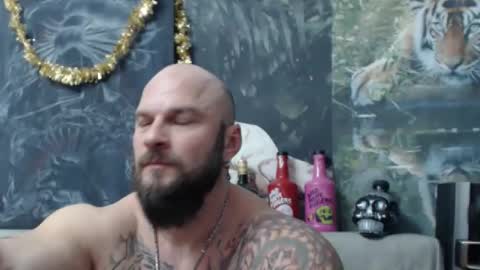 Snapshot of viking_me chatting on 01/05/26, 07:28 viking online show from 01/05/26, 07:28