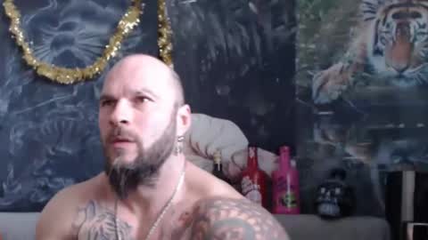 Snapshot of viking_me chatting on 01/16/26, 08:18 viking online show from 01/16/26, 08:18