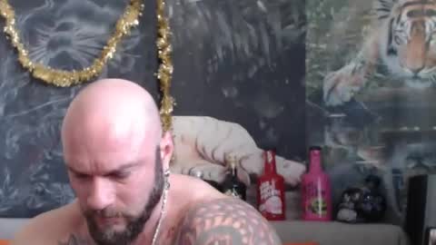 Snapshot of viking_me chatting on 02/12/26, 07:25 viking online show from 02/12/26, 07:25