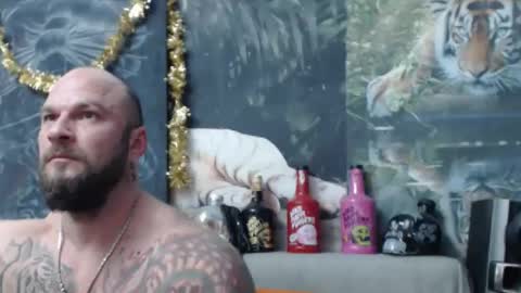 Snapshot of viking_me chatting on 02/20/26, 07:14 viking online show from 02/20/26, 07:14