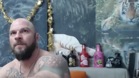 Snapshot of viking_me chatting on 02/24/26, 07:23 viking online show from 02/24/26, 07:23