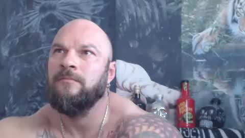 Snapshot of viking_me chatting on 05/31/26, 06:31 viking online show from 05/31/26, 06:31