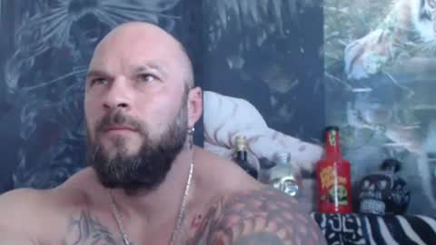 Snapshot of viking_me chatting on 06/19/26, 06:40 viking online show from 06/19/26, 06:40