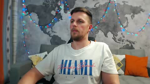 Snapshot of vikingchrisss chatting on 12/20/24, 10:22 vikingchrisss online show from 12/20/24, 10:22