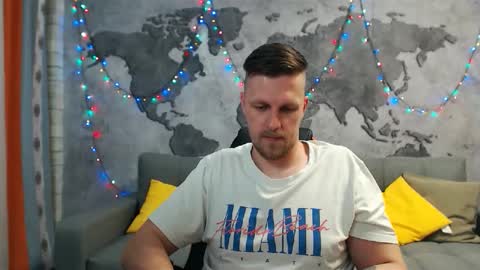 Snapshot of vikingchrisss chatting on 01/03/25, 01:25 vikingchrisss online show from 01/03/25, 01:25