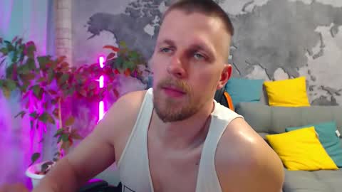 Snapshot of vikingchrisss chatting on 05/16/26, 10:36 vikingchrisss online show from 05/16/26, 10:36