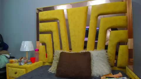 vikiTomson online show from 07/19/26, 01:59