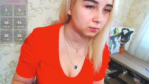 Snapshot of vikiwaitingforyou chatting on 01/09/25, 09:59 Vitoria online show from 01/09/25, 09:59