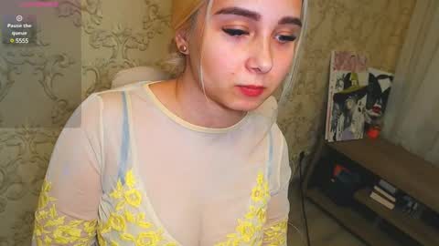 Snapshot of vikiwaitingforyou chatting on 02/05/25, 03:31 Vitoria online show from 02/05/25, 03:31