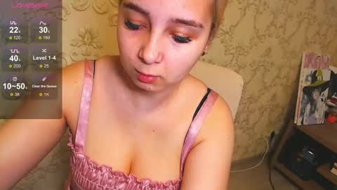 Snapshot of vikiwaitingforyou chatting on 02/20/25, 10:59 Vitoria online show from 02/20/25, 10:59