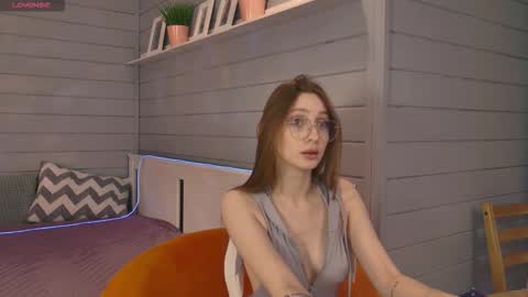 Snapshot of vikki_wye chatting on 10/01/25, 03:45 Viki online show from 10/01/25, 03:45
