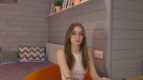 Snapshot of vikki_wye chatting on 10/04/25, 03:26 Viki online show from 10/04/25, 03:26