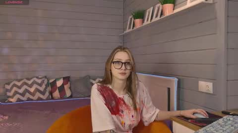 Snapshot of vikki_wye chatting on 10/16/25, 06:47 Viki online show from 10/16/25, 06:47