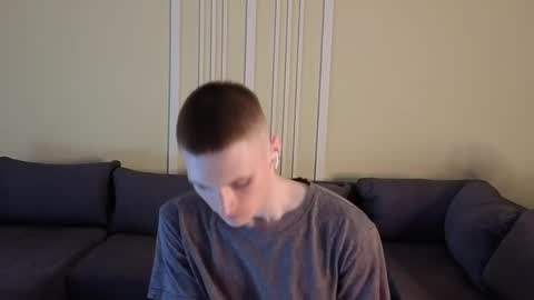 Max online show from 03/22/26, 01:03