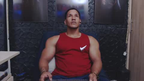 Snapshot of viktorherrera chatting on 04/28/26, 02:38 Viktor Herrera online show from 04/28/26, 02:38