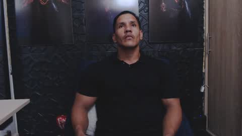Snapshot of viktorherrera chatting on 05/10/26, 05:01 Viktor Herrera online show from 05/10/26, 05:01