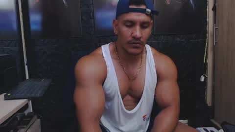 Snapshot of viktorherrera chatting on 05/24/26, 11:54 Viktor Herrera online show from 05/24/26, 11:54