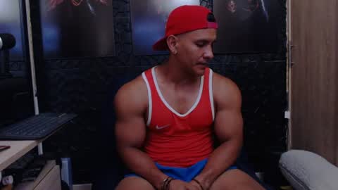 Snapshot of viktorherrera chatting on 06/17/26, 03:13 Viktor Herrera online show from 06/17/26, 03:13