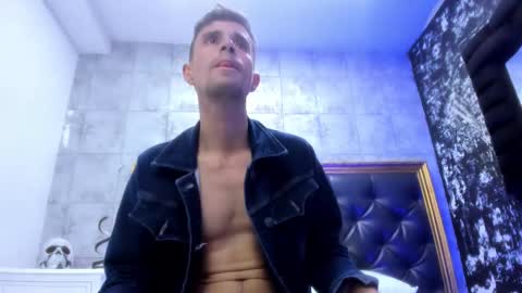 Viktor online show from 01/21/25, 04:32