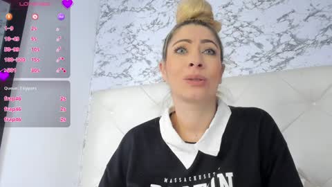 Snapshot of viktoria_davis_ chatting on 02/22/25, 11:46 Viktoria online show from 02/22/25, 11:46