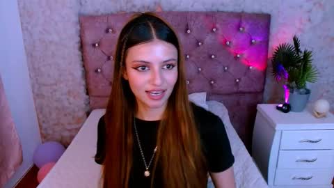 viky_evanss online show from 03/10/26, 06:35