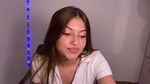 viky_evanss online show from 05/21/26, 05:53