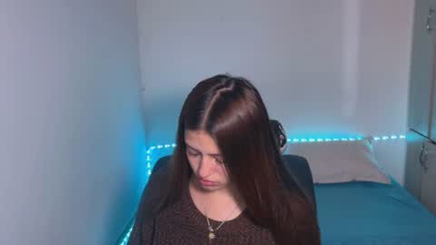 viky_evanss online show from 06/17/26, 07:26