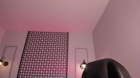 Victoria online show from 02/08/26, 04:54