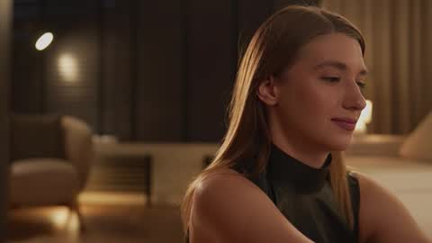 Lana online show from 11/08/25, 12:16