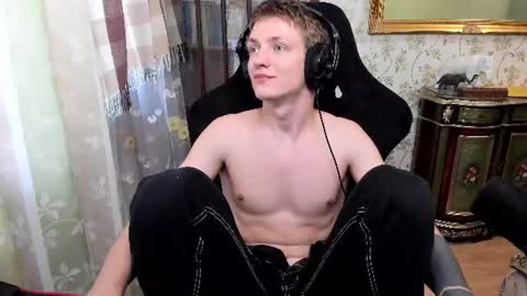 Dimoooooon online show from 06/30/26, 03:29