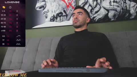 Snapshot of vince_colin chatting on 01/13/26, 12:32 VINCE online show from 01/13/26, 12:32