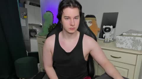 Vincent Strong online show from 05/09/26, 04:17