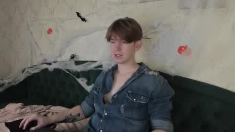 Vincent online show from 10/18/25, 05:32