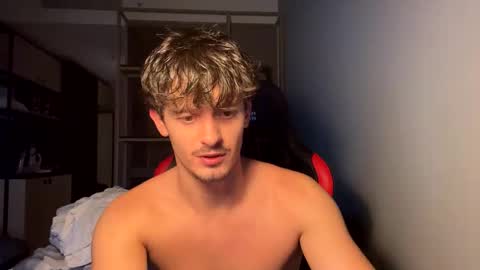 Snapshot of vincentprice69 chatting on 11/04/25, 09:08 vincentprice69 online show from 11/04/25, 09:08