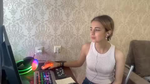 Mira online show from 05/03/26, 03:18