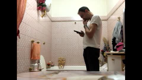 Snapshot of vinmin90 chatting on 01/21/25, 09:25 Zenith online show from 01/21/25, 09:25