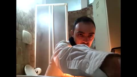 Snapshot of vinmin90 chatting on 02/16/25, 11:59 Zenith online show from 02/16/25, 11:59