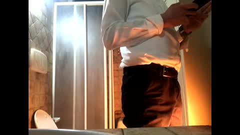 Snapshot of vinmin90 chatting on 03/09/25, 11:56 Zenith online show from 03/09/25, 11:56